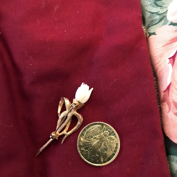 Krementz single rose 🌹 pin🥰 - Picture 3 of 4